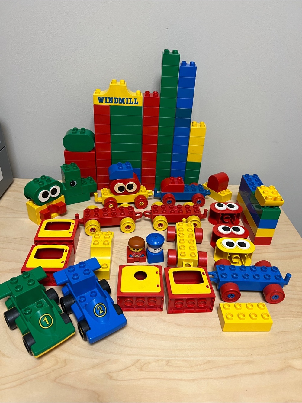 LEGO DUPLO Starter Bundle - People, Cars, Special Blocks - Toddler Toy